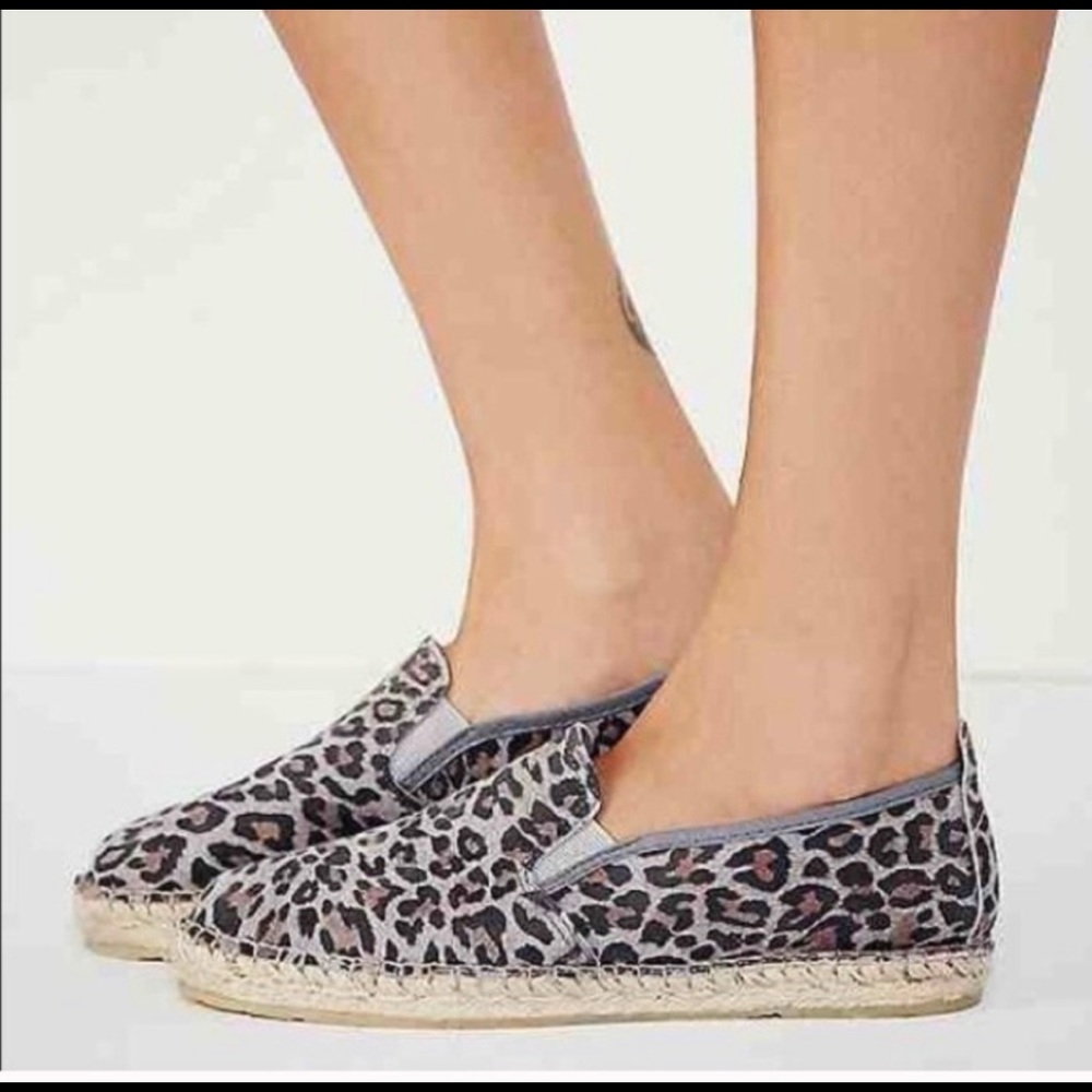 Free People Animal Print Suede Espadrille shoes Flats new 8 sold out